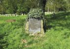 Ludwig Eckert: Gedenktafel auf dem Friedhof in Berlichingen